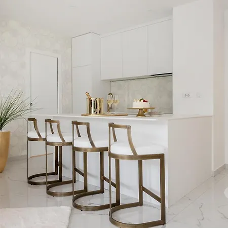 Golden Cell Apartment Split Exterior photo