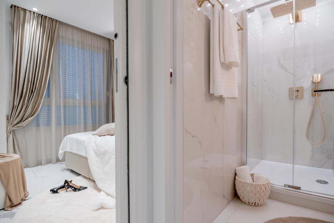 Golden Cell Appartement *